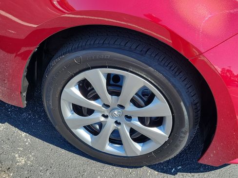 Certified 2025 Toyota Corolla LE FWD image 8