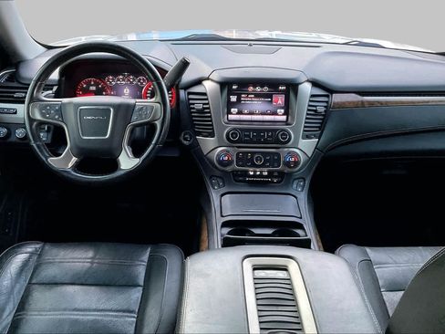 Used 2015 GMC Yukon XL Denali w/ Premium Package AWD/4WD image 13
