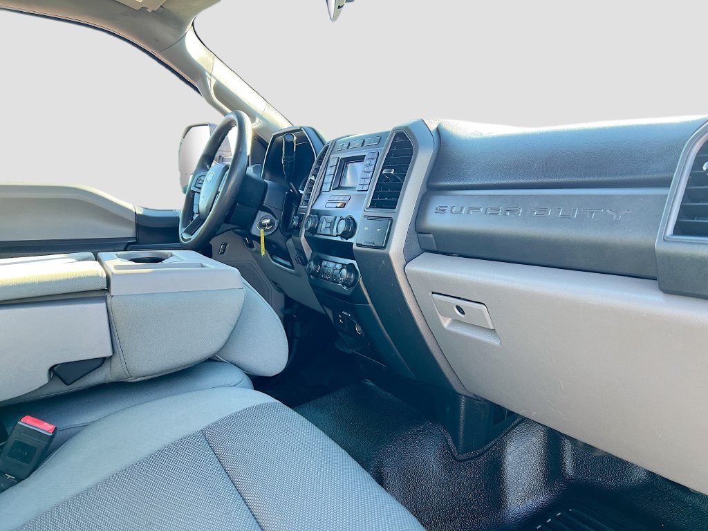 Used 2020 Ford F550 4x4 Regular Cab Super Duty image 21