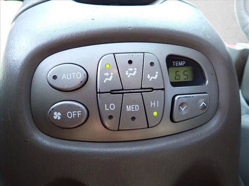 Used 2007 Toyota Sequoia Limited AWD/4WD image 12
