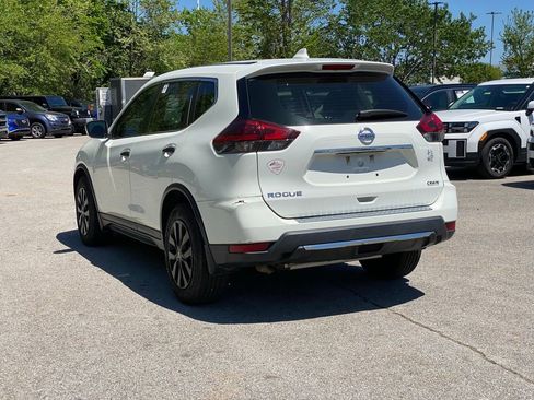Used 2020 Nissan Rogue S FWD image 5