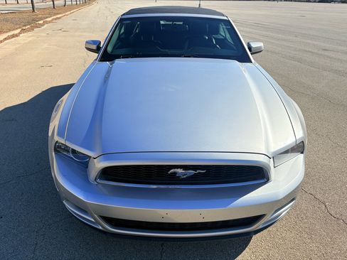 Used 2014 Ford Mustang Premium image 11
