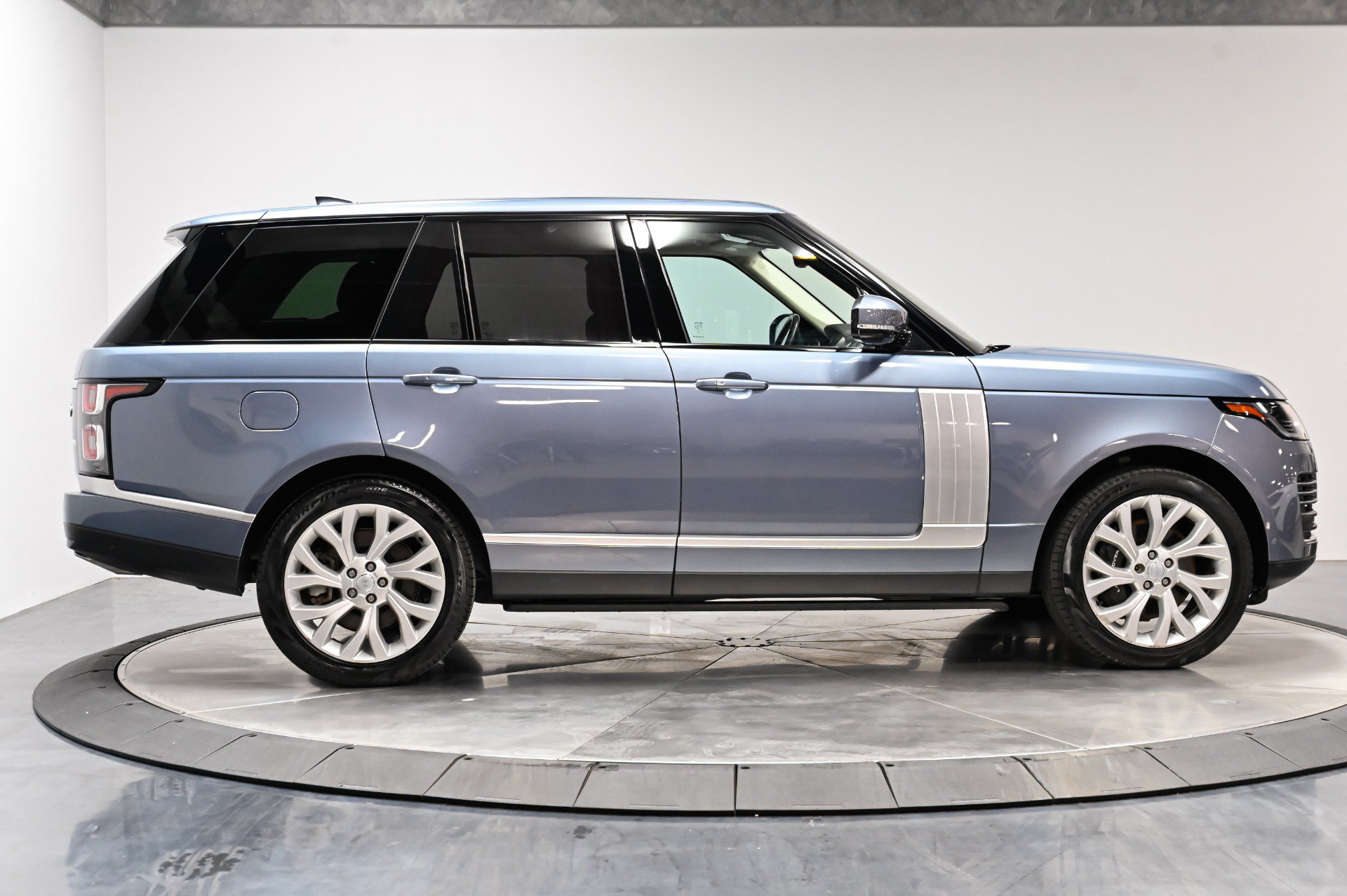 Used 2021 Land Rover Range Rover Westminster Edition AWD/4WD image 11