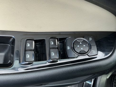 Used 2020 Ford Edge SEL image 66