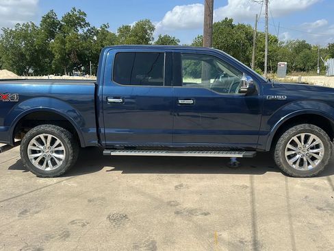 Used 2015 Ford F150 Lariat w/ Equipment Group 502A Luxury AWD/4WD image 6