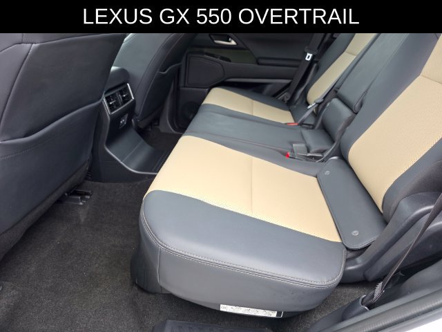 Used 2024 Lexus GX 550 AWD/4WD image 18