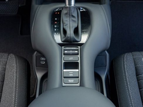 New 2026 Honda HR-V LX image 21