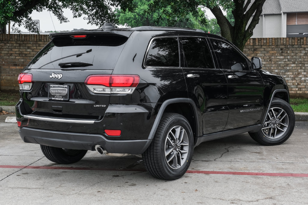 Used 2022 Jeep Grand Cherokee Limited w/ Tech Group RWD image 16