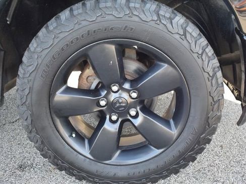 Used 2021 RAM 1500 Classic SLT w/ Electronics Convenience Group AWD/4WD image 51