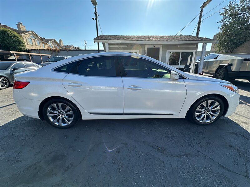 Used 2012 Hyundai Azera FWD image 4