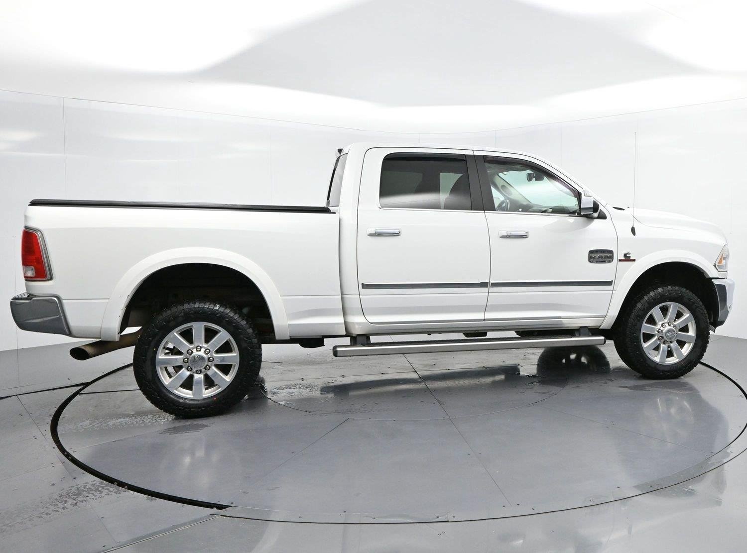 Used 2018 RAM 2500 Longhorn w/ Convenience Group AWD/4WD image 7