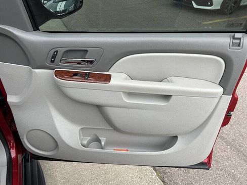 Used 2014 Chevrolet Tahoe LT w/ Luxury Package image 23