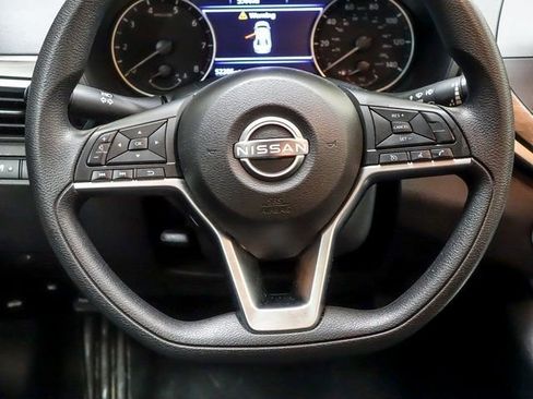 Used 2024 Nissan Altima 2.5 SV image 14