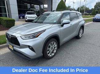 Used 2023 Toyota Highlander Limited AWD/4WD video 1