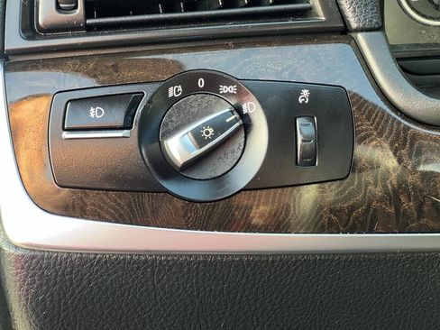 Used 2016 BMW 528i Sedan image 10