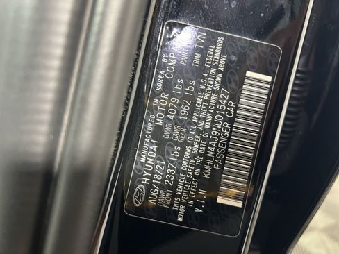 Used 2022 Hyundai Elantra Limited w/ Cargo Package FWD image 31