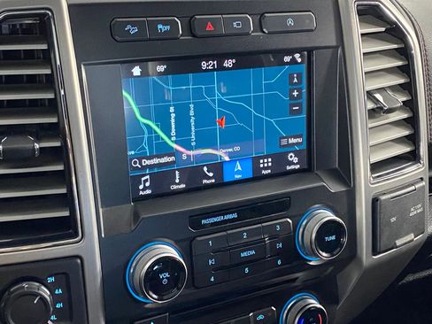 Used 2018 Ford F150 Platinum w/ Equipment Group 701A Luxury image 24