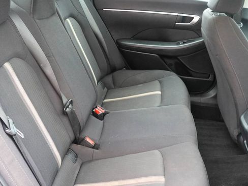Used 2023 Hyundai Sonata SE FWD image 16