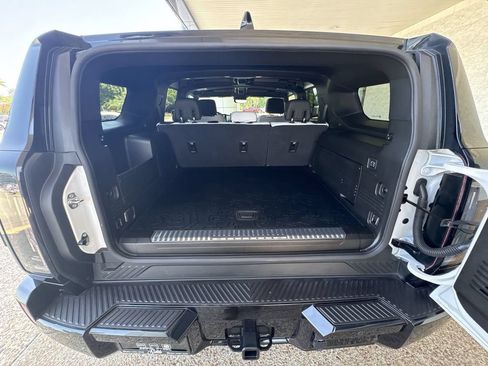 Certified 2025 GMC Hummer EV 3X AWD/4WD image 27