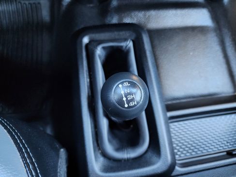 Used 2021 RAM 2500 Tradesman w/ Chrome Appearance Group image 27