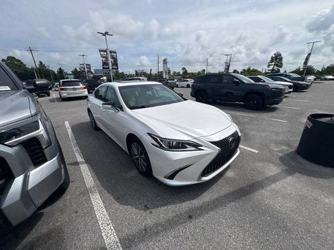 Used 2019 Lexus ES 350 w/ Premium Package FWD image 17