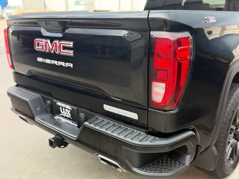 Used 2019 GMC Sierra 1500 Elevation w/ Elevation Value Package AWD/4WD image 10