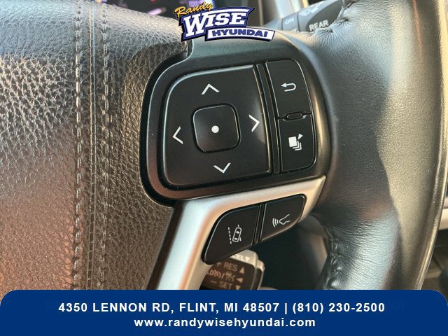 Used 2019 Toyota Highlander XLE FWD image 21