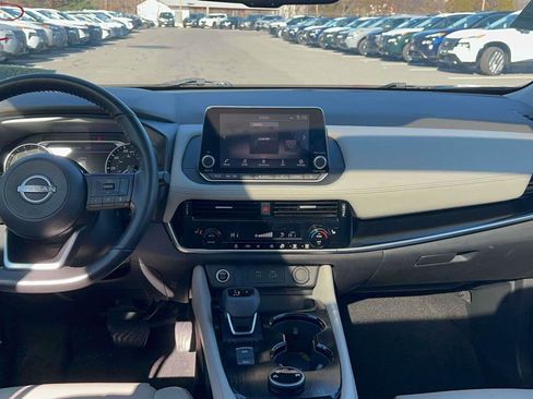 Used 2023 Nissan Rogue SL AWD/4WD image 29