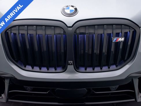 Used 2025 BMW X7 M60i w/ Executive Package image 35