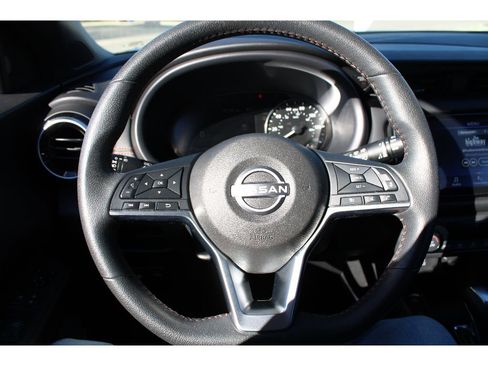 Used 2024 Nissan Kicks SR image 19