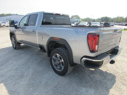 New 2026 GMC Sierra 2500 SLE w/ SLE Value Package; AWD/4WD image 9