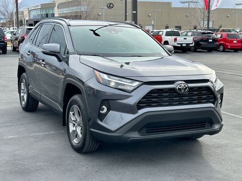 Certified 2025 Toyota RAV4 XLE w/ Convenience Package image 7