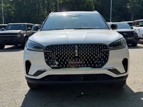 New 2026 Lincoln Aviator Reserve AWD/4WD image 2