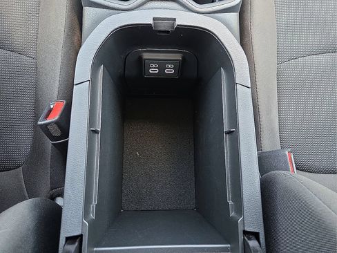 Used 2025 Toyota RAV4 LE FWD image 22