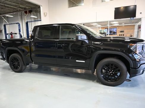 New 2026 GMC Sierra 1500 Elevation image 4