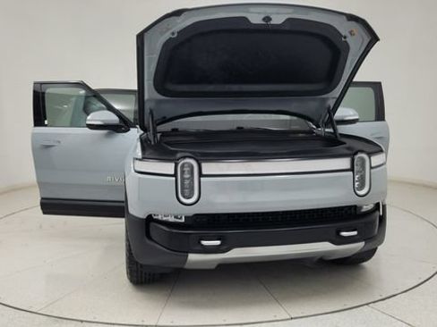 Used 2022 Rivian R1T Adventure AWD/4WD image 14