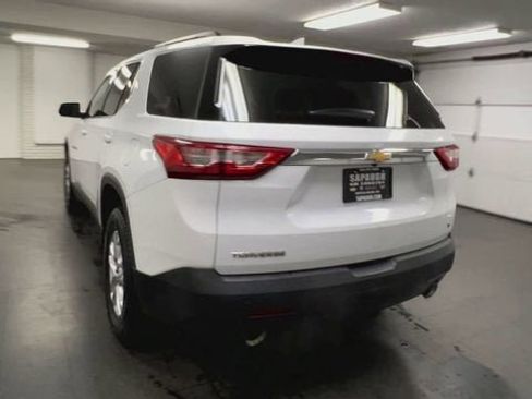 Used 2019 Chevrolet Traverse LT FWD image 7