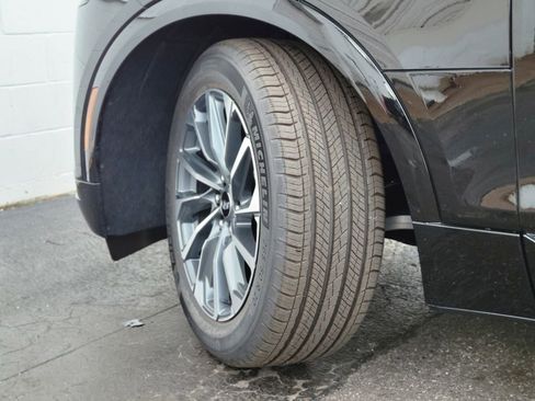 New 2025 Cadillac Lyriq Sport w/ LPO, Floor Liner Package image 32