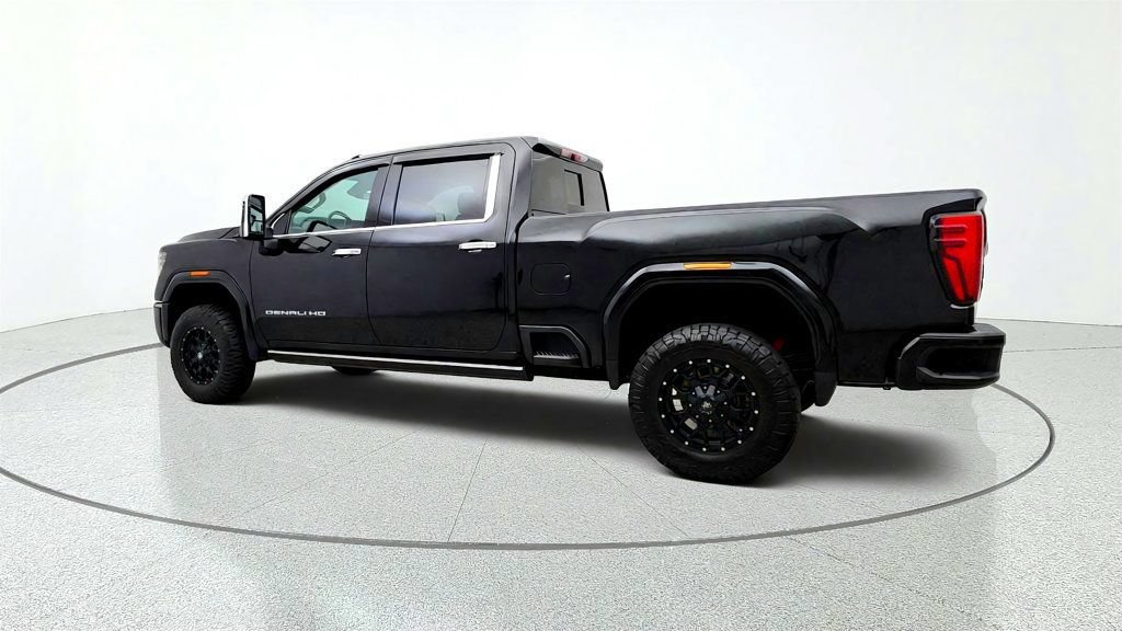 Used 2024 GMC Sierra 2500 Denali Ultimate AWD/4WD image 6