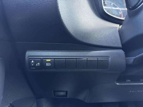 Used 2023 Toyota Corolla SE FWD image 20