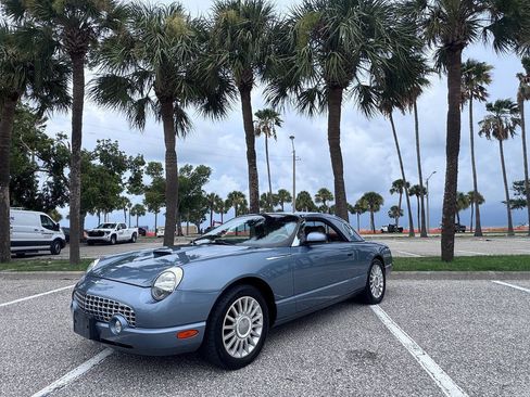 Used 2005 Ford Thunderbird 50th Anniversary RWD image 2
