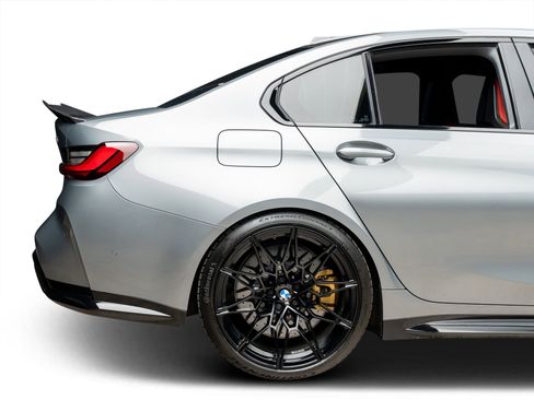 Used 2025 BMW M3 Competition w/ Carbon Package image 33