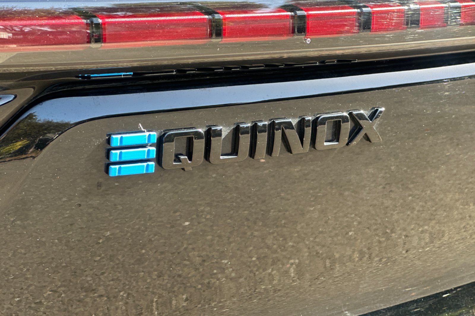 Used 2024 Chevrolet Equinox EV RS FWD image 50