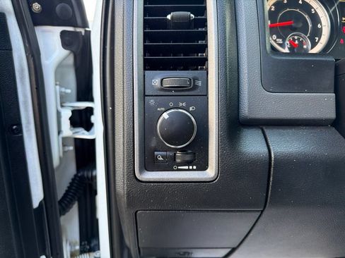 Used 2017 RAM 1500 Tradesman AWD/4WD image 18