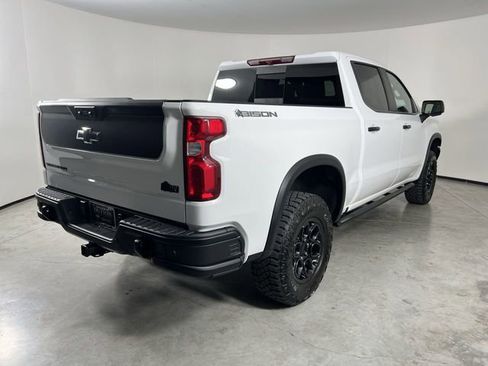 Used 2024 Chevrolet Silverado 1500 ZR2 w/ ZR2 Bison Edition AWD/4WD image 8