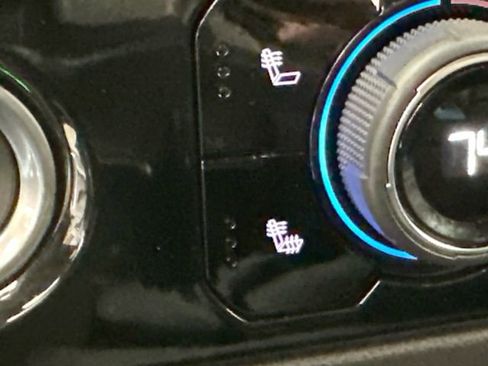 Used 2023 Chevrolet Silverado 1500 LT image 15