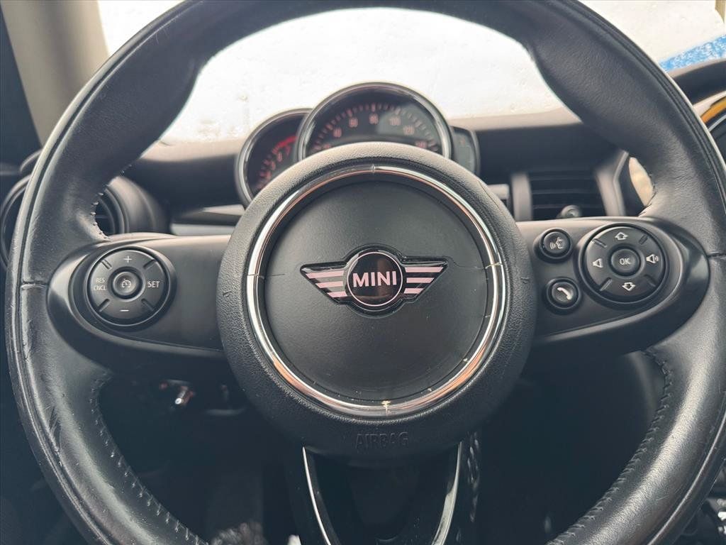 Used 2019 MINI Cooper 2-Door Hardtop FWD image 14