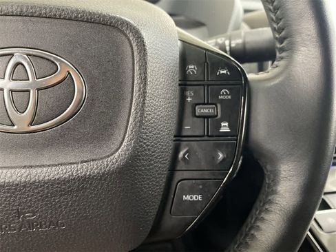 Used 2023 Toyota bZ4X Limited image 23