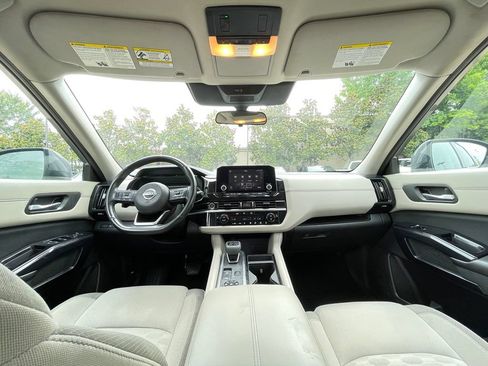 Used 2022 Nissan Pathfinder SV AWD/4WD image 30