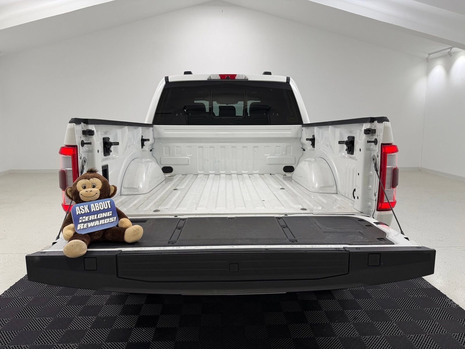Used 2022 Ford F150 Platinum w/ Equipment Group 701A High AWD/4WD image 8